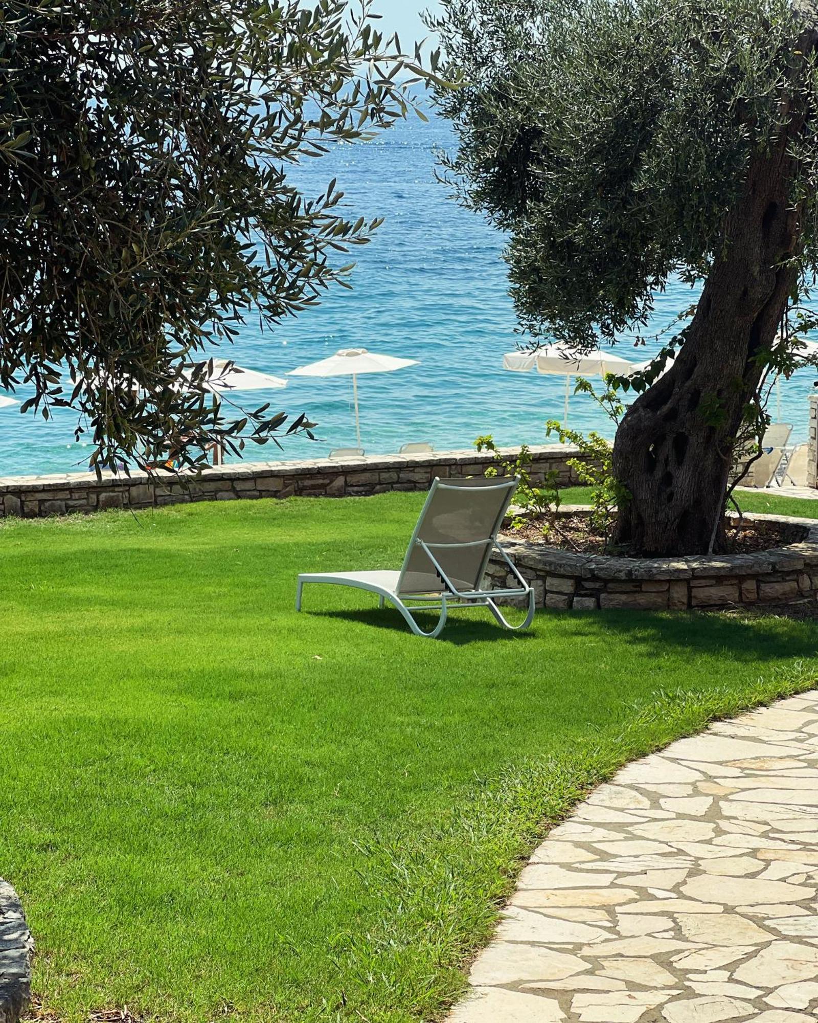 Krouzeri Beach Apartments Nisaki  Esterno foto